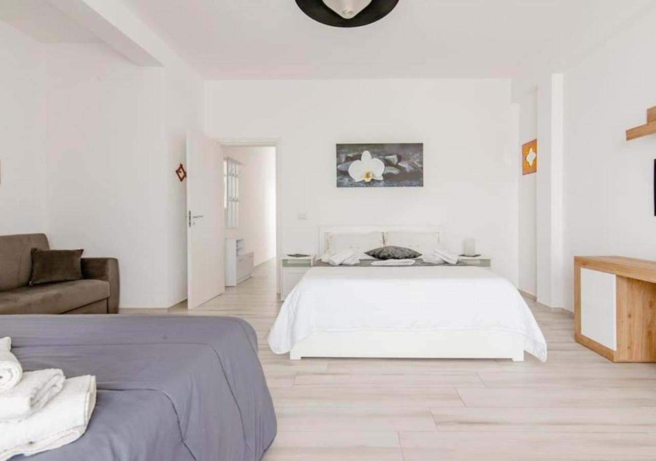 Il Barone Rosso B&B Lecce Buitenkant foto