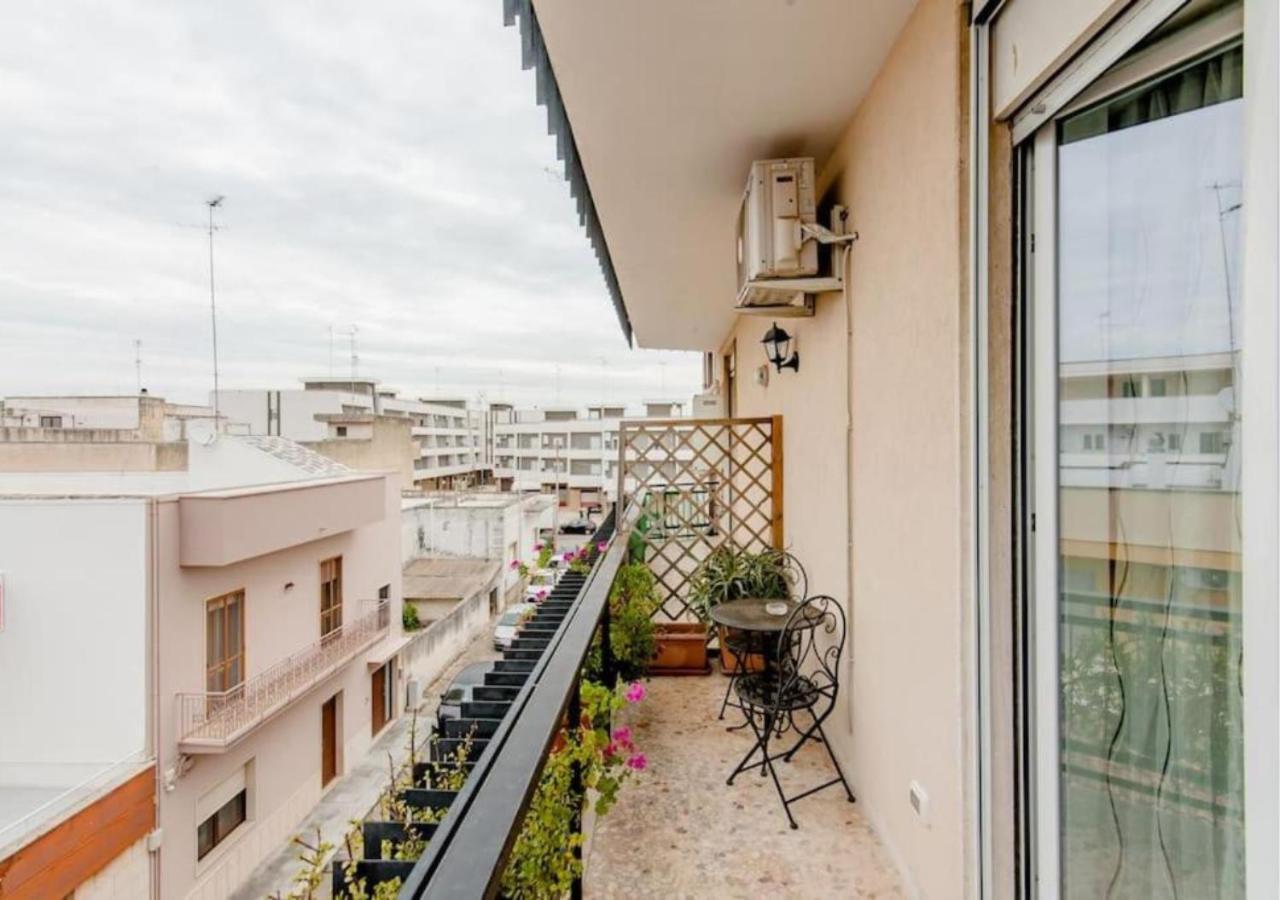 Il Barone Rosso B&B Lecce Buitenkant foto